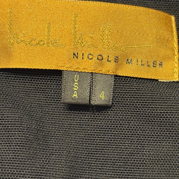 Designer Nichole Miller On Shoulder Neckline Rushed dress body - Picture 5 of 5